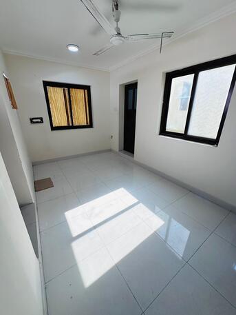 Gudaibiya, Apartments/Houses, BHD 160/month,  1 BR,  Flat For Rent In Gudaibiya With EWA Nearby Bharain Pride