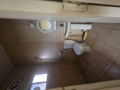 Zinj, Apartments/Houses, BHD 180/month,  2 BR,  +ATHROOM Hall Kitchen  Without Electricity  Car Parking