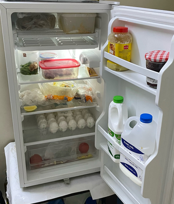 Riyadh, Electronics, SAR 300,  Refrigerator Haam White Under 8 Months Warranty