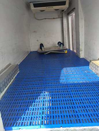 Sharjah, Vehicles, Cars & Trucks , AED 45000,  2013,  2013,  Manual,  390353 KM,  TOYOTA HIACE WITH CHILLER