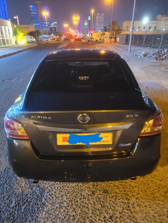 Manama, Vehicles, Cars & Trucks , BHD 2000,  Nissan Altima,  2013,  Automatic,  128960 KM,  Great Deal:   Clean And Dependable