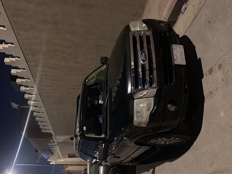 Riyadh, Pick Up & Drop Off, Ford Expedition 7 Seater & Toyota Corolla Available For Pick & Drop Any Where In Riyadh