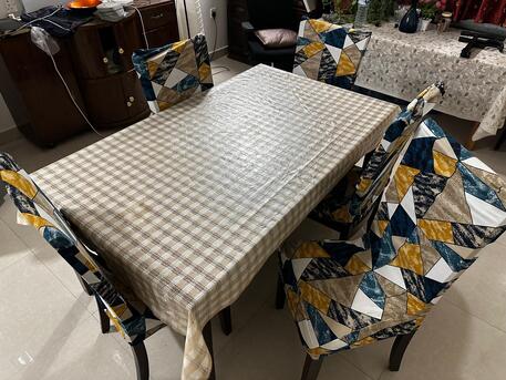 Dammam, Furniture, SAR 500,  Spacious 6-Seater Dining Table- Perfect For Families For Sale