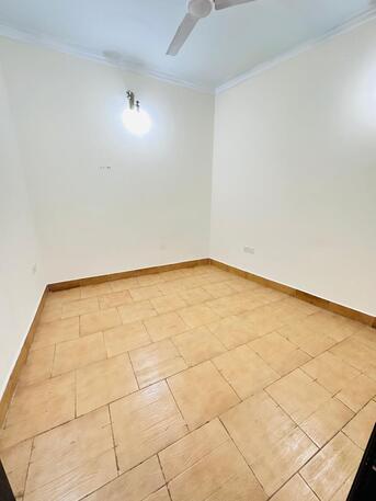 Gudaibiya, Apartments/Houses, BHD 190/month,  2 BR,  Flat For Rent In Gudaibiya With EWA Near Divya Textiles