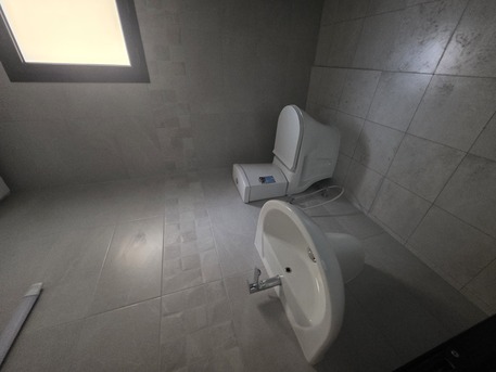 Zinj, Apartments/Houses, BHD 300/month,  2 BR,  * Brand New* Semi Furnished Spacious 2 BHK Flat Without Ewa & Parking@300/BD In Zinj