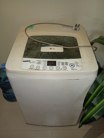 Riyadh, Household Items, SAR 150,  LG Washing Machine 5.5kg