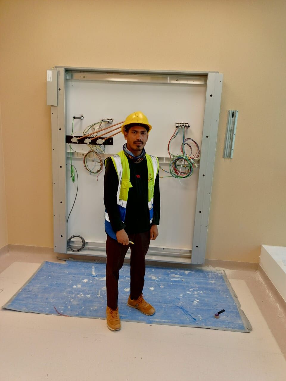 Riyadh, Job Seekers, A Saudi Experienced Electrician  Looking For Job