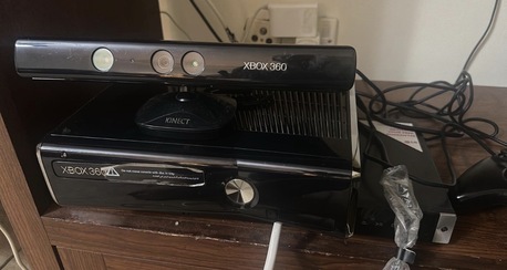 Juffair, Video Games, BHD 45,  Selling XBOX 360 Slim With Konnect