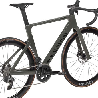 Jakarta, Bicycles, USD 3360,  2025 Canyon Aeroad CF SLX 7 AXS Road Bike (INDORACYCLES)