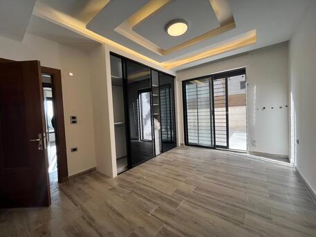 Amman, Apartments/Houses, JOD 19000/year,  3 BR,  200 Sq. Meter,  Ground Floor Apartment For Rent In Jabal Amman