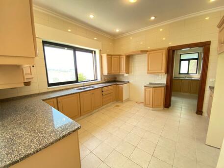 Abdoun, Apartments/Houses, JOD 25000/year,  3 BR,  300 Sq. Meter,  Spacious Apartment For Rent In Abdoun