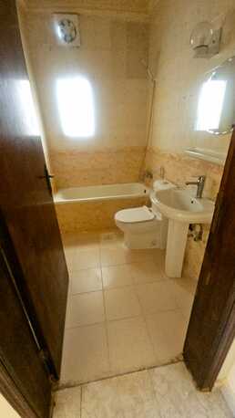 Salmaniya, Apartments/Houses, BHD 200/month,  2 BR,  2 Bedroom Unfurnished Flat For Rent Without Ewa