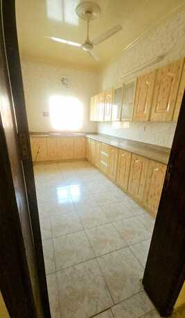 Salmaniya, Apartments/Houses, BHD 200/month,  2 BR,  2 Bedroom Unfurnished Flat For Rent Without Ewa