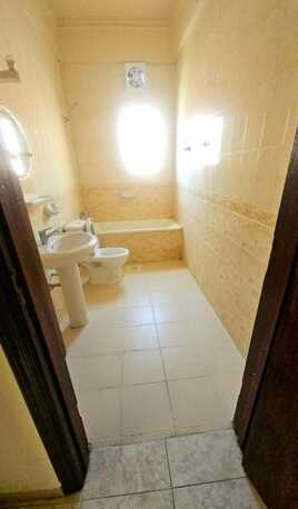 Salmaniya, Apartments/Houses, BHD 200/month,  2 BR,  2 Bedroom Unfurnished Flat For Rent Without Ewa