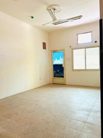 Hoora, Apartments/Houses, BHD 170/month,  1 BR,  SEMI FURNISHED 1 BHK FLAT FOR RENT WITH EWA
