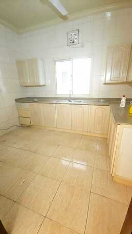 Salmaniya, Apartments/Houses, BHD 250/month,  3 BR,  3 Bedroom Unfurnished Flat For Rent Without Ewa