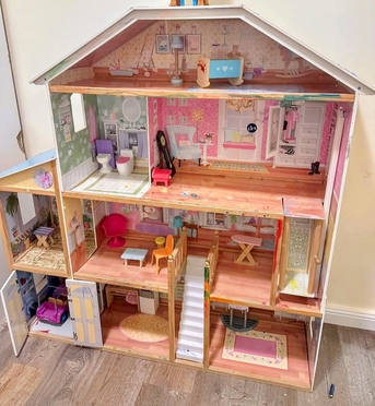 Riyadh, Household Items, SAR 150,  Wooden Doll House For Kids For Sale SAR 150