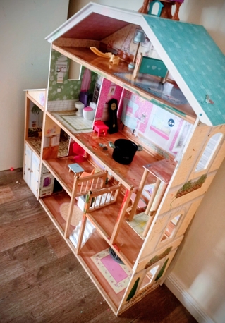 Riyadh, Household Items, SAR 150,  Wooden Doll House For Kids For Sale SAR 150