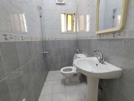 Salmaniya, Apartments/Houses, BHD 250/month,  2 BR,  Salmaniya:- Groundfloor 2Bhk Semifurnished Flat On Rent With Ewa