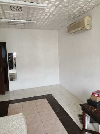 Dammam, Apartments/Houses, SAR 550/month,  1 BR,  35 Sq. Meter,  Family Room,with AC,Bed,separate Kitchen,separate CR,with Small Old Wardrobe,