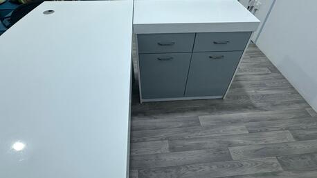 Al Malaz, Furniture, SAR 800,  Modern L-Shaped Office Desk &ndash; White & Grey &ndash; Mint Condition