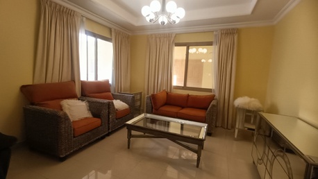 Juffair, Rooms Available, BHD 250/month,  Sharing Room With Bathroom 250 / HK / Internet