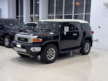 Manama, Vehicles, Cars & Trucks , BHD 6300,  Toyota FJ-Cruiser,  2013,  Automatic,  272800 KM,    (Black)
