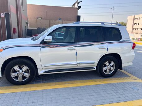 Al Sulaymaniyyah, Vehicles, Cars & Trucks , SAR 140000,  Toyota Land Cruiser GXR,  2015,  Automatic,  201 KM,    For Sale