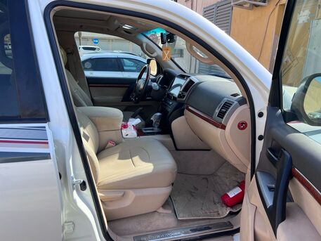 Al Sulaymaniyyah, Vehicles, Cars & Trucks , SAR 140000,  Toyota Land Cruiser GXR,  2015,  Automatic,  201 KM,    For Sale
