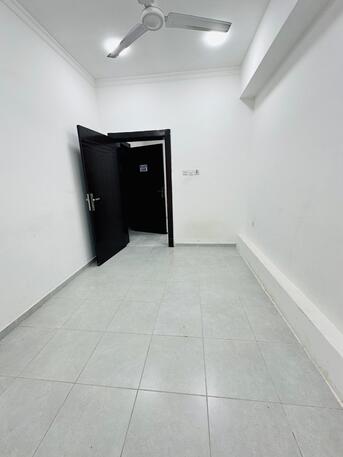 Ras Rumman, Apartments/Houses, BHD 140/month,  1 BR,  Flat For Rent In Rass Rumman With EWA Nearby Al Raja School