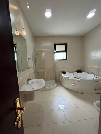 Abdoun, Villas, JOD 37000,  500 Sq. Meter,  Attached Villa For Rent In Abdoun