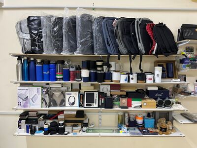 Dubai, Wholesale Products, Crystal Awards | Trophies | Awards | Corporate Giveaways