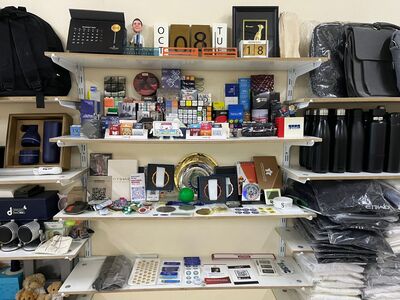 Dubai, Wholesale Products, Crystal Awards | Trophies | Awards | Corporate Giveaways