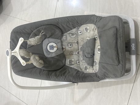 Al Nakheel, Baby & Kid Stuff, SAR 500,  Car Seat Plus Stroller (both In Good Condition)