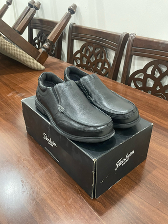 Jubail, Clothing & Accessories, SAR 150,  Florsheim Work Loedin Men