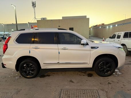 Riyadh, Vehicles, Cars & Trucks , SAR 50000,  Great Wall Haval H9 Full Option (Top Of The Line ),  2021,  Automatic,  209800 KM,  Haval H9 First Owner