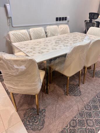 Jeddah, Furniture, SAR 2000,  NEW 8 CHAIR DINING TABLE IN 1ST CLASS CONDITION