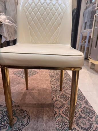 Jeddah, Furniture, SAR 2000,  NEW 8 CHAIR DINING TABLE IN 1ST CLASS CONDITION
