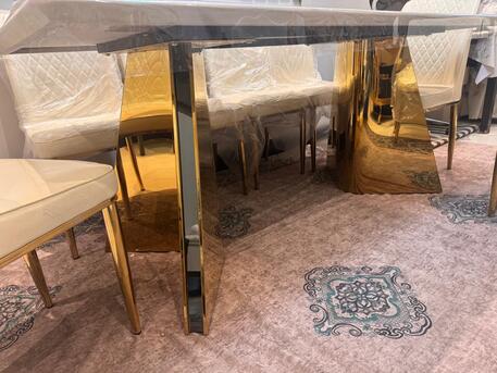 Jeddah, Furniture, SAR 2000,  NEW 8 CHAIR DINING TABLE IN 1ST CLASS CONDITION