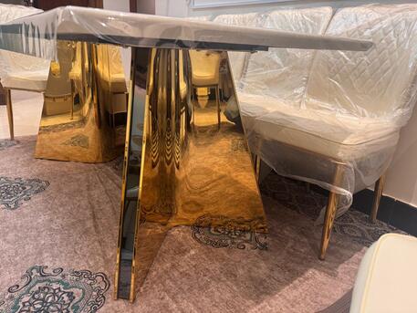 Jeddah, Furniture, SAR 2000,  NEW 8 CHAIR DINING TABLE IN 1ST CLASS CONDITION