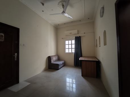 Muharraq, Offices, BHD 140,  Muharraq:- 2Bhk Office/Commercial Flat On Rent..