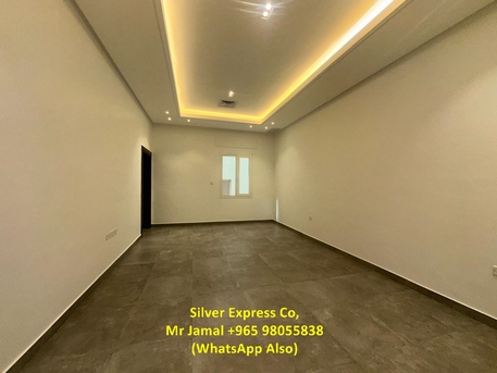 Mubarak Al-Kabeer, Apartments/Houses, KWD 750/month,  4 BR,  200 Sq. Meter,  Spacious 4 Bedroom Floor For Rent In Abu Fatira.