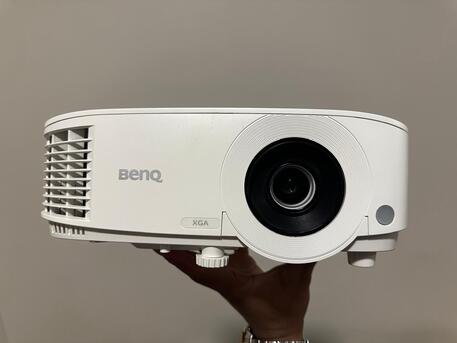 Dammam, Electronics, SAR 1000,  BenQ MX611 DLP Projector (Mint Condition)- 4000 Lumen SALE