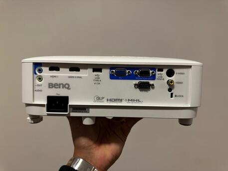 Dammam, Electronics, SAR 1000,  BenQ MX611 DLP Projector (Mint Condition)- 4000 Lumen SALE
