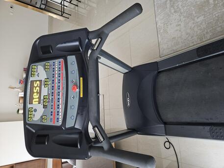 Manama, Sporting Goods, BHD 100,  Treadmill - Professional / Commercial Gym Specification