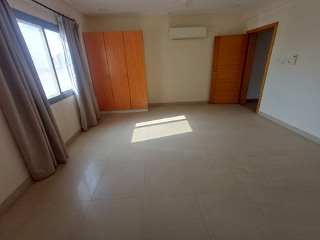 Salmaniya, Apartments/Houses, BHD 250/month,  Furnished,  2 BR,  BHD:-250/month SEMI FURNISHED 2 BHK APARTMENT FOR RENT IN SALMANIYA -: MUNEEB 