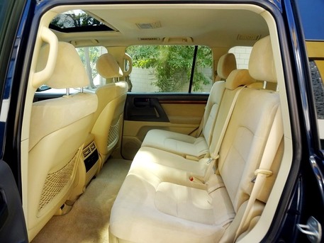 Zinj, Vehicles, Cars & Trucks , BHD 111,  Toyota Land Cruiser,  2017,  Automatic,  210000 KM,  GXR V6, First Owner, Agency Maintained - SALE / EXCHANGE