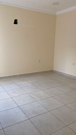 Busaiteen, Apartments/Houses, 3 BR,  Flat For Rent In Busaiteen &ndash; Walking Distance To KHUH