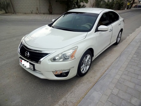 Salmaniya, Vehicles, Cars & Trucks , BHD 111,  Nissan Altima SV,  2014,  Automatic,  138000 KM,  Full Option, Agency Maintained  - Excellent Condition