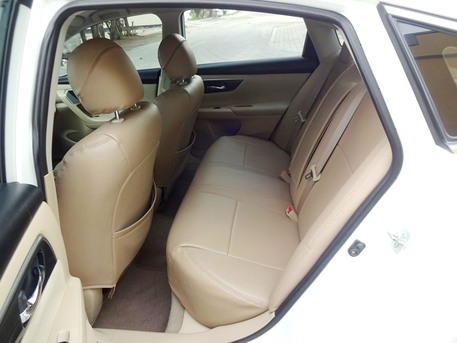 Salmaniya, Vehicles, Cars & Trucks , BHD 111,  Nissan Altima SV,  2014,  Automatic,  138000 KM,  Full Option, Agency Maintained  - Excellent Condition
